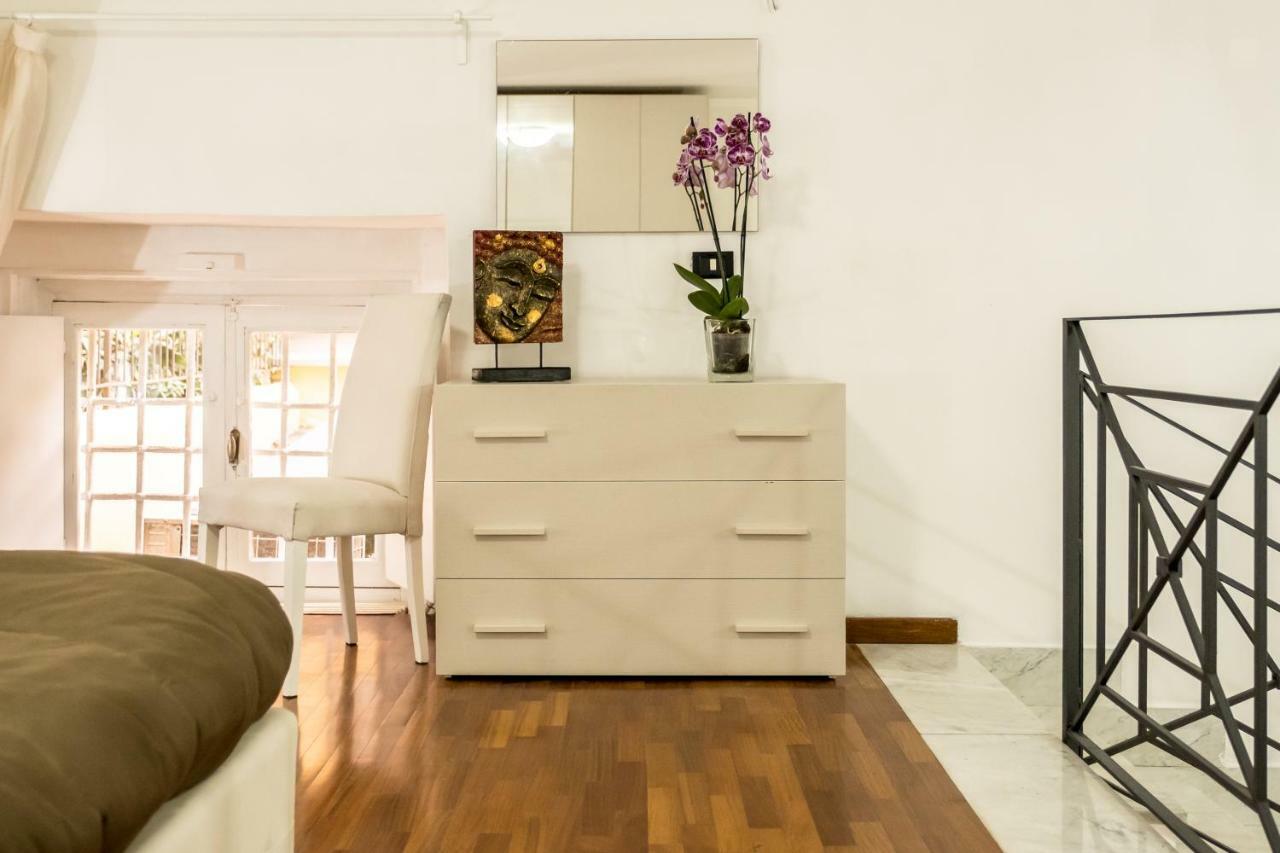 Il Salotto Di Nonna Cornelia 2 Hotel Napoli Ngoại thất bức ảnh