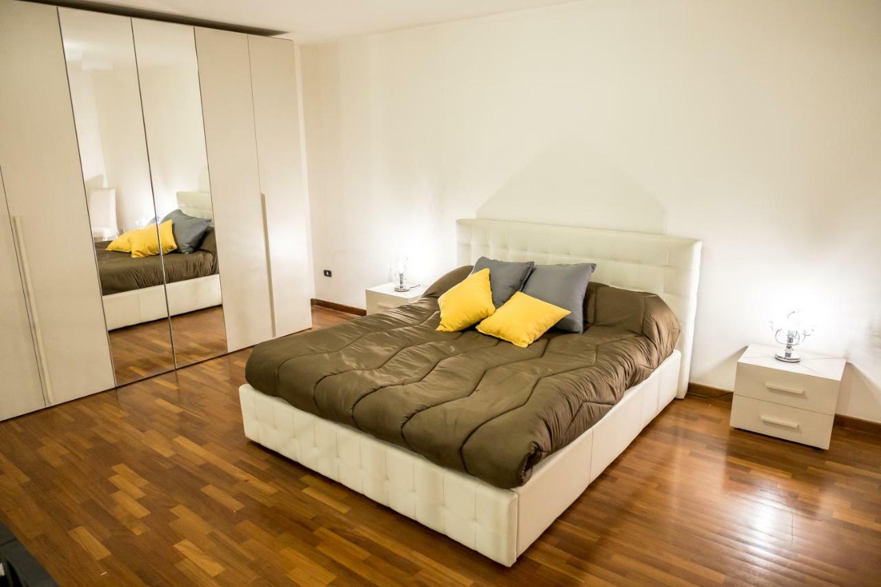 Il Salotto Di Nonna Cornelia 2 Hotel Napoli Ngoại thất bức ảnh