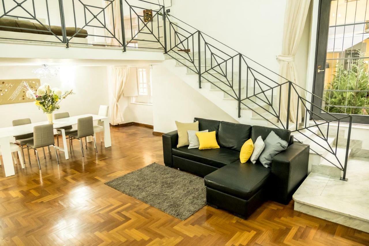 Il Salotto Di Nonna Cornelia 2 Hotel Napoli Ngoại thất bức ảnh