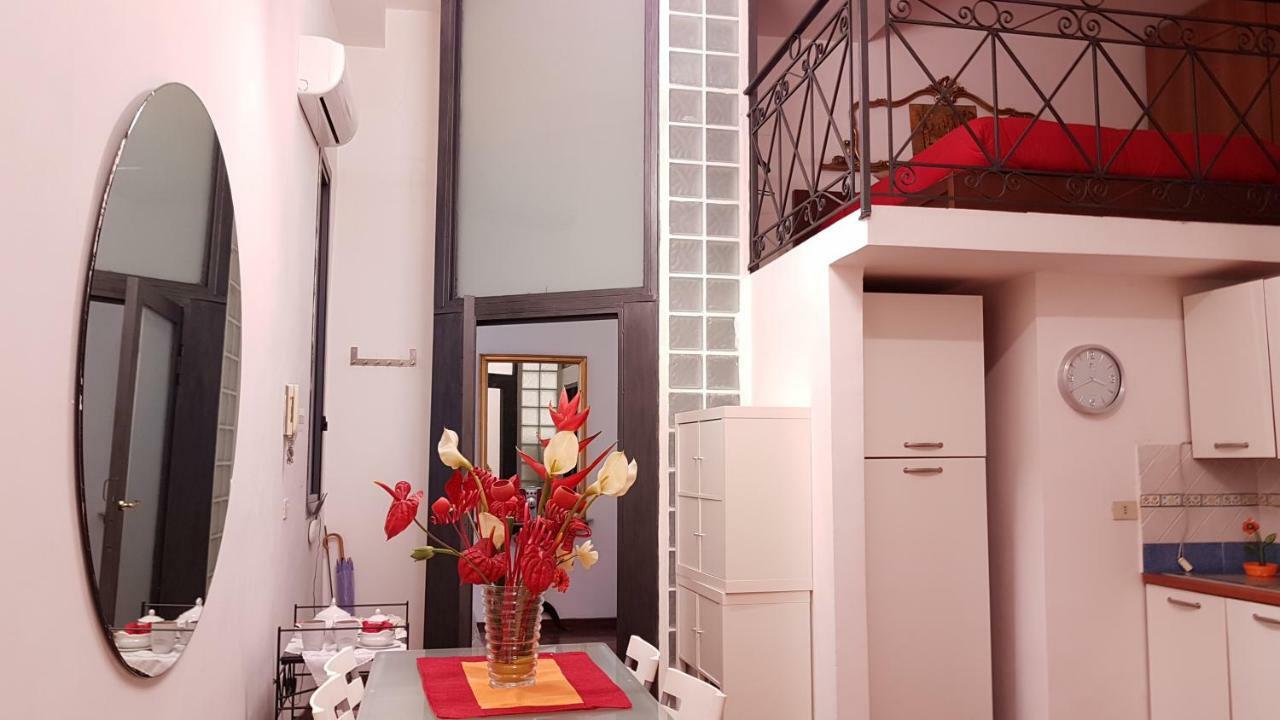 Il Salotto Di Nonna Cornelia 2 Hotel Napoli Ngoại thất bức ảnh