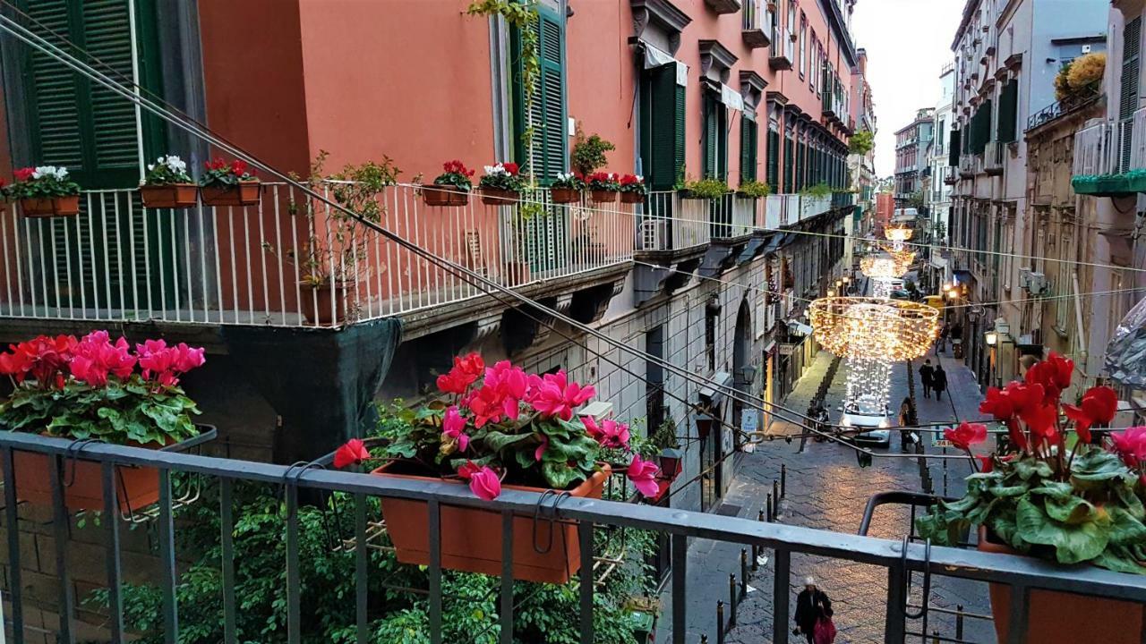 Il Salotto Di Nonna Cornelia 2 Hotel Napoli Ngoại thất bức ảnh