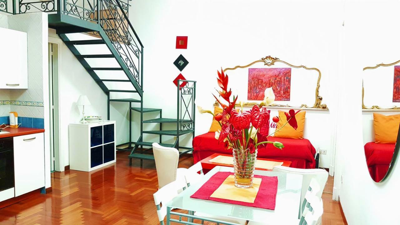 Il Salotto Di Nonna Cornelia 2 Hotel Napoli Ngoại thất bức ảnh
