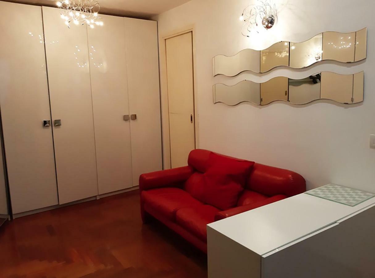 Il Salotto Di Nonna Cornelia 2 Hotel Napoli Ngoại thất bức ảnh